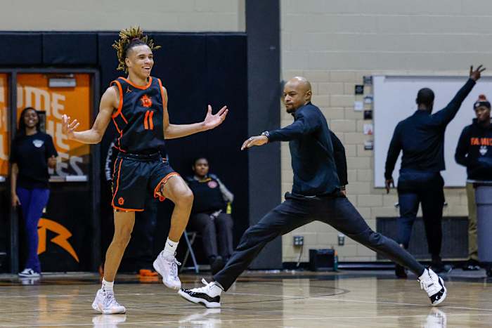 Douglass Oklahoma East St. Louis Illinois boys basketball December 16 2023 Nate Latsch 24977